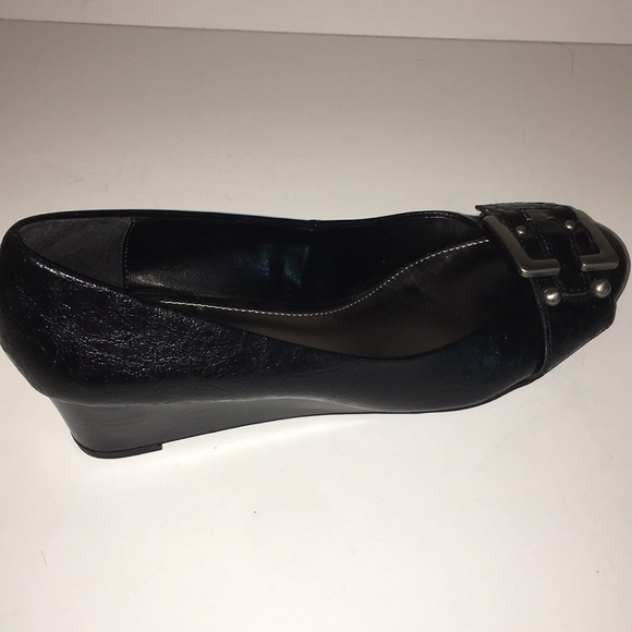*SALE* Nickels Black Flats 2” - Picture 5 of 12